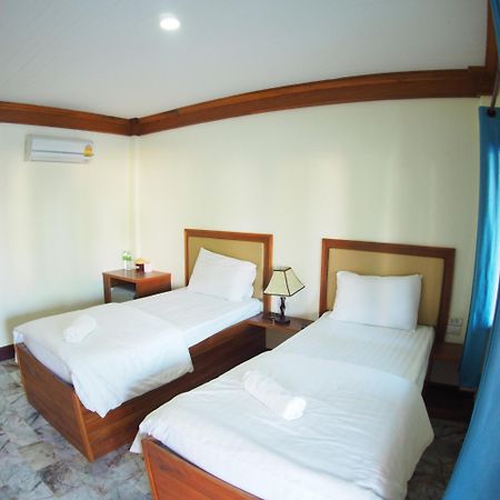 Needa Rock Resort Khanom Exterior foto